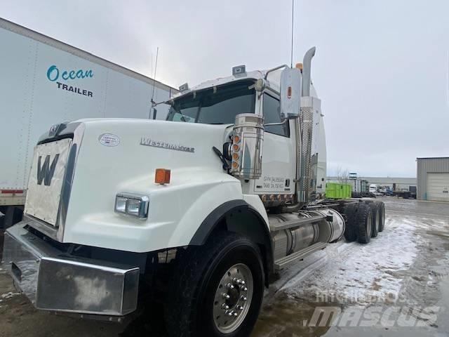 Western Star 4900SB Autotractoare