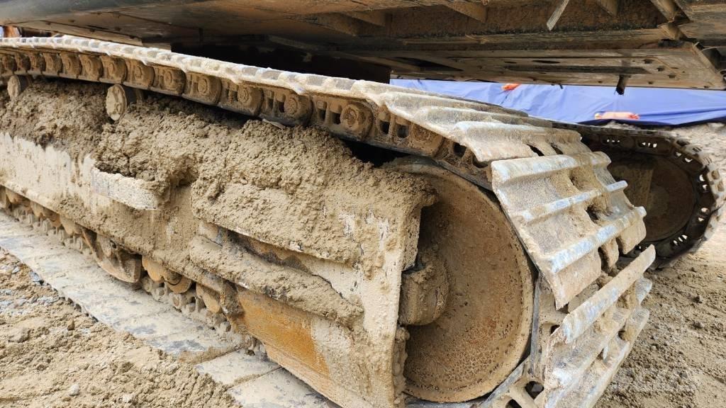 Hyundai HX 220 Excavatoare pe șenile
