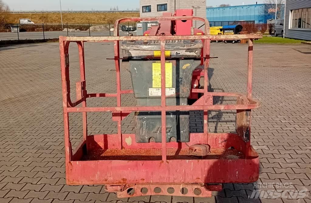JLG E 400 AJPN Nacele cu brat articulat