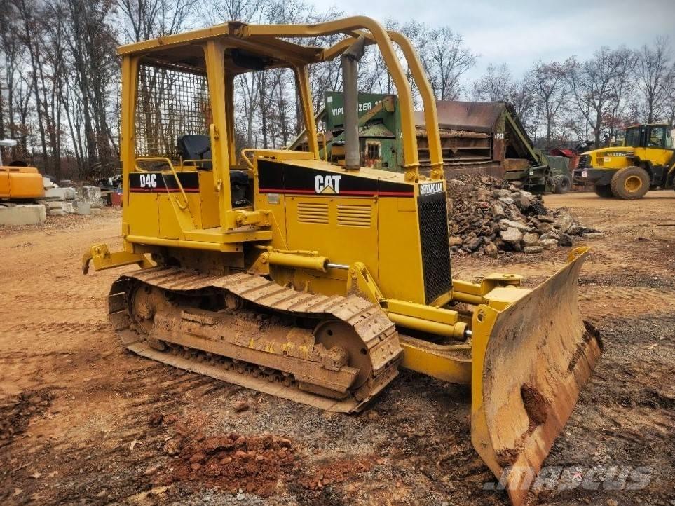 CAT D 4 C Buldozere pe senile