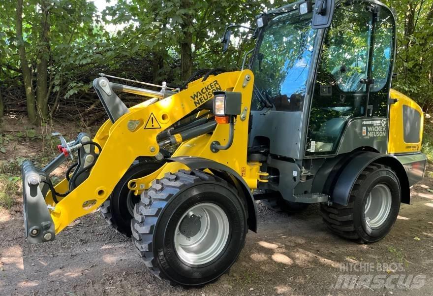 Wacker Neuson WL32 Incarcator pe pneuri