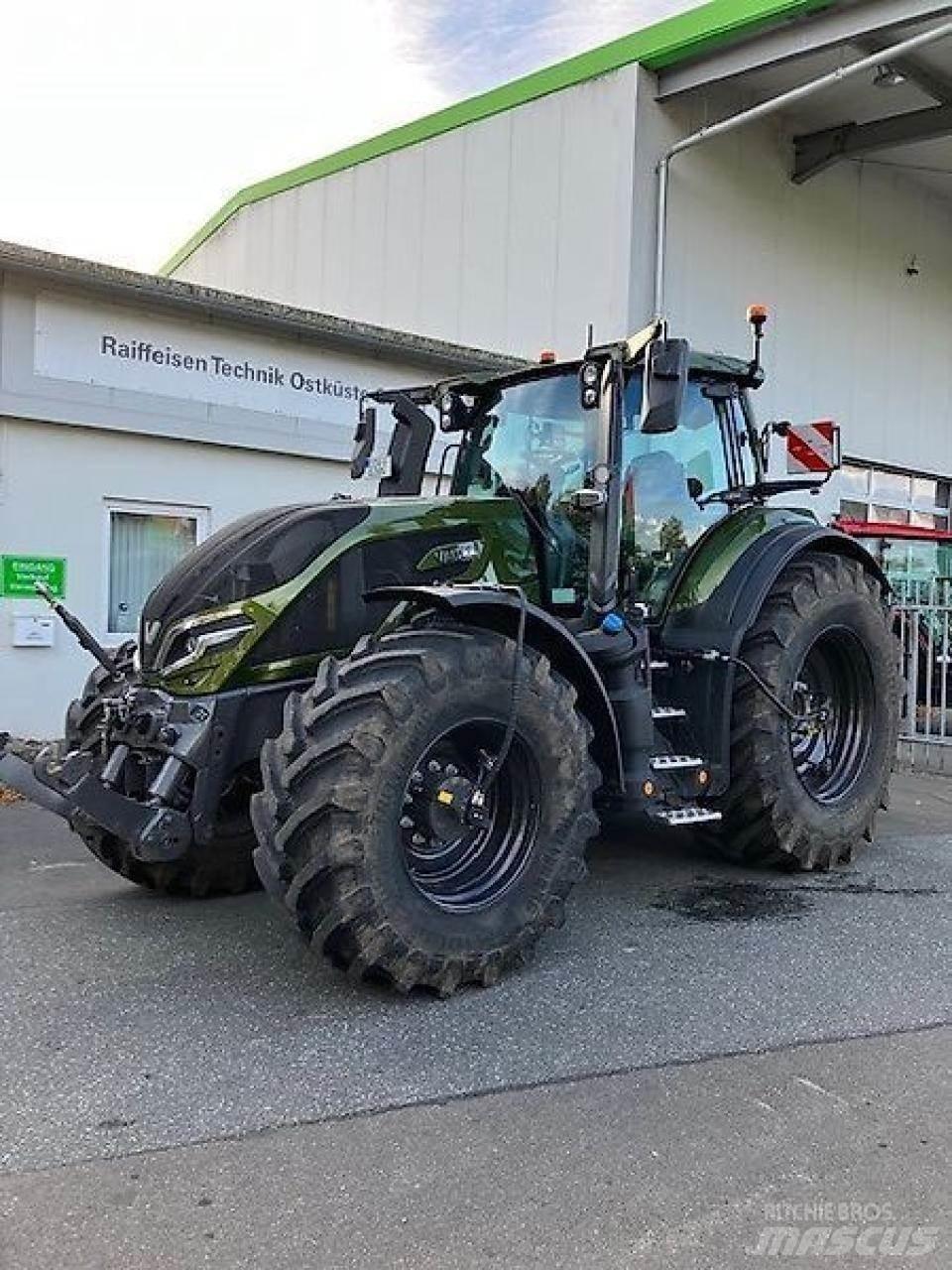 Valtra q285 Tractoare