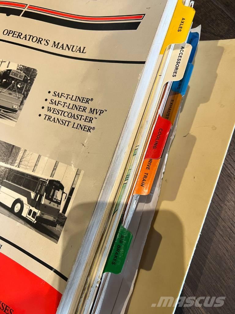 Thomas K880 Autobuze scolare