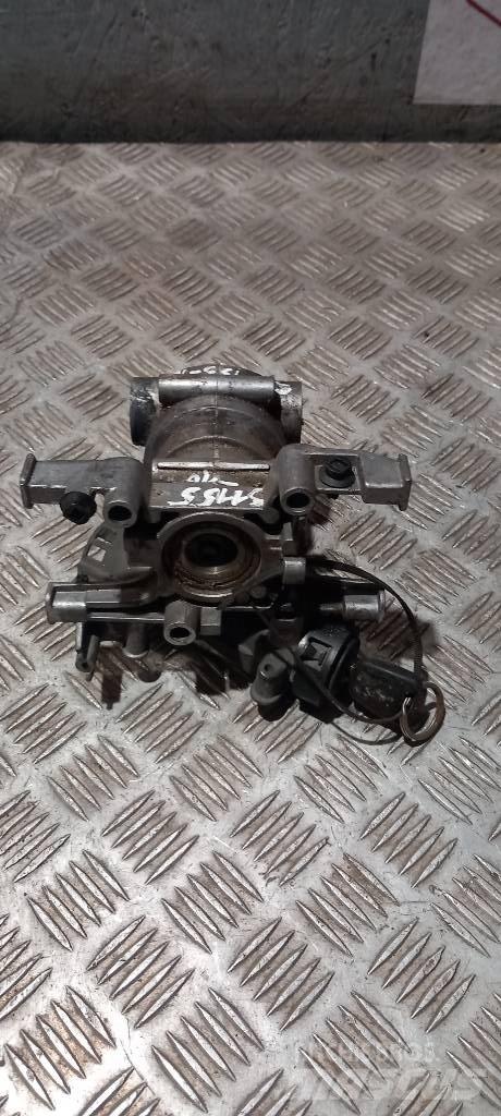 Scania R 420    1421785 Cabine si interior