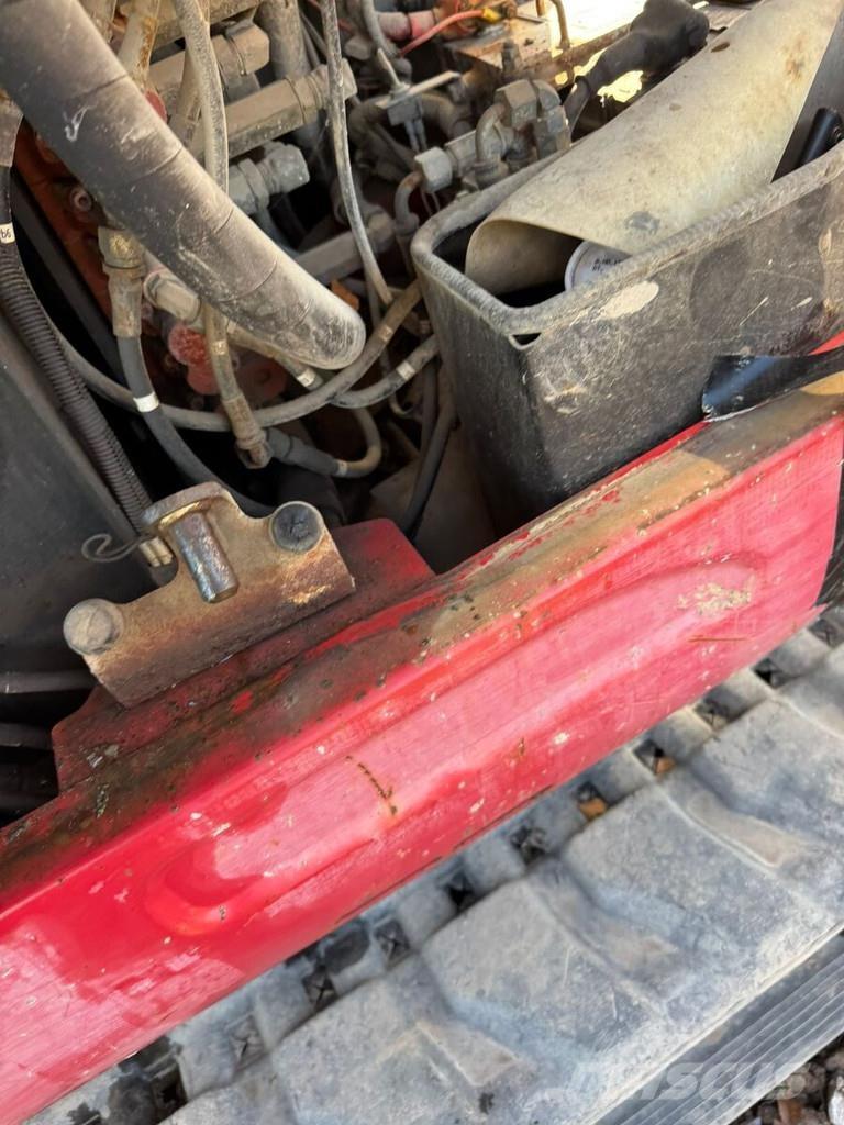 Takeuchi TB260 Mini excavatoare < 7t