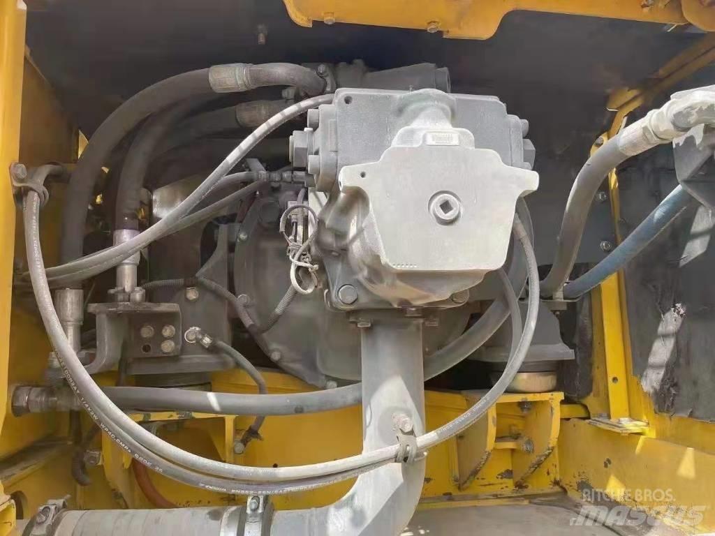 Komatsu PC 360-7 Excavatoare pe șenile

