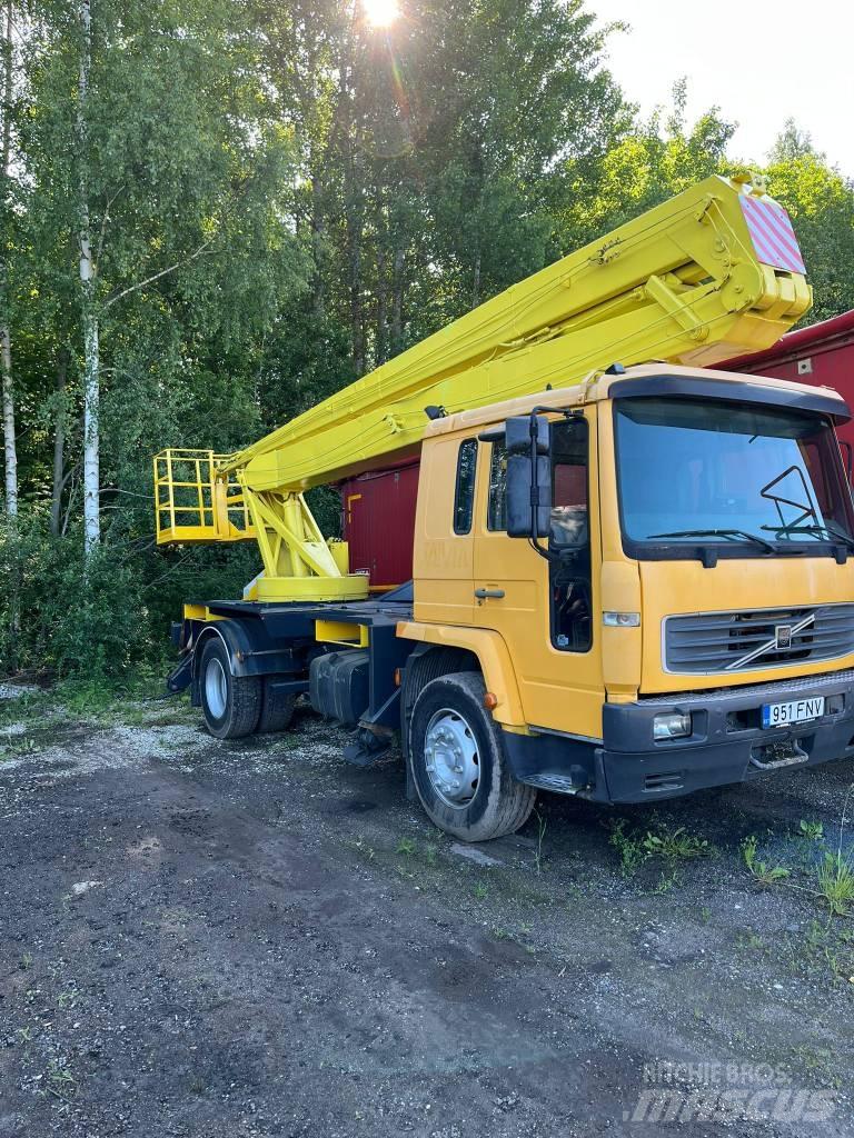 Volvo FL 6 Platforme aeriene montate pe camion