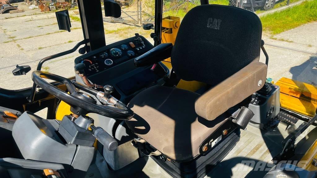 CAT 428 C Buldoexcavatoare