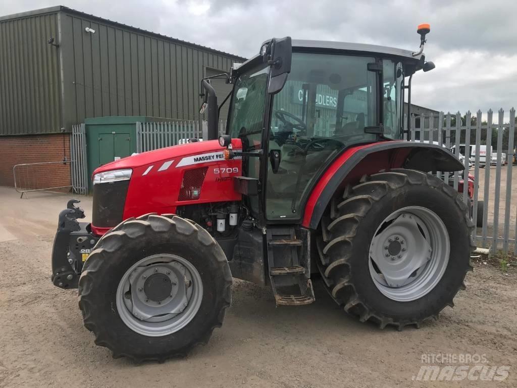 Massey Ferguson 5709 Tractoare