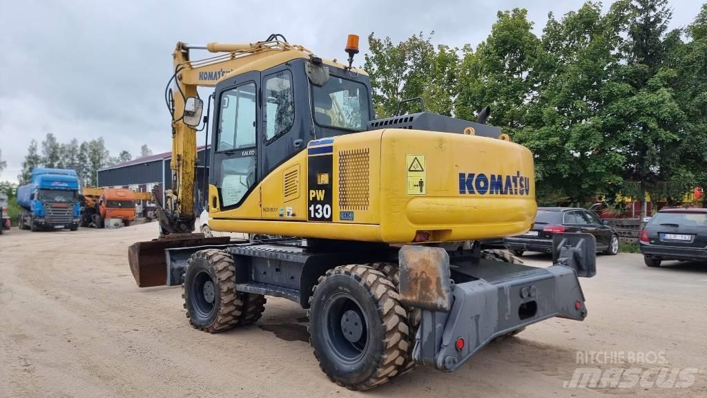 Komatsu PW 130-7K Excavatoare cu roti