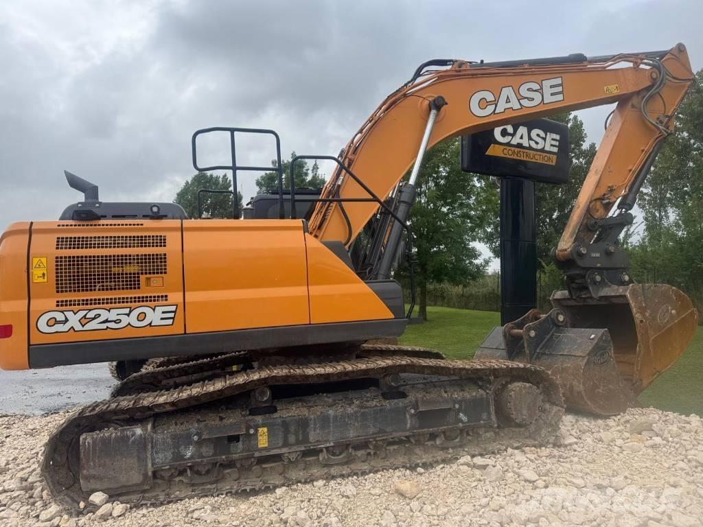 CASE CX 250 E Excavatoare pe șenile
