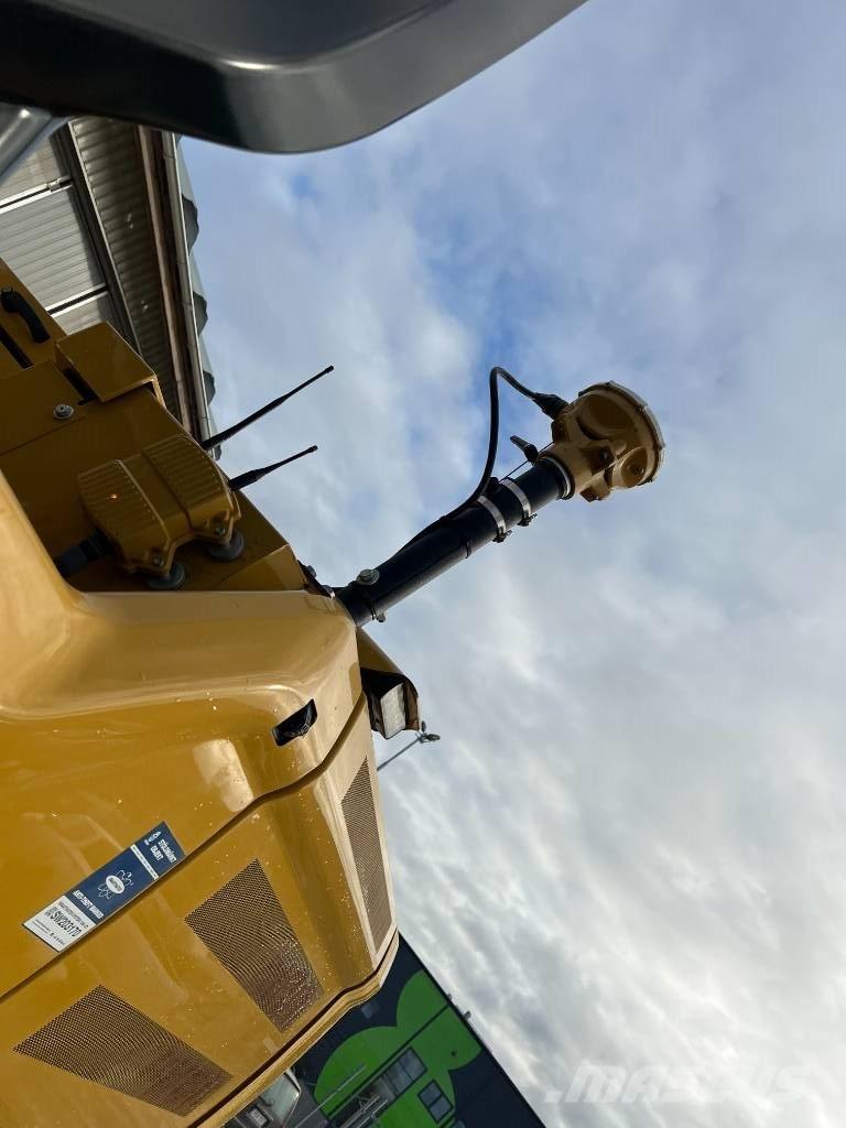 CAT 330 Excavatoare pe șenile
