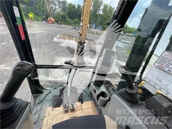 CAT 313FL Excavatoare pe șenile
