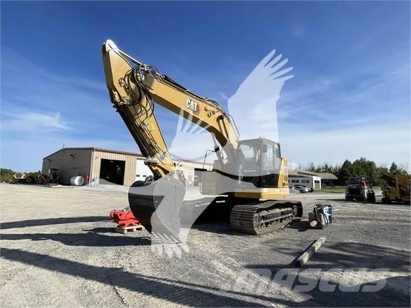 CAT 325 Excavatoare pe șenile
