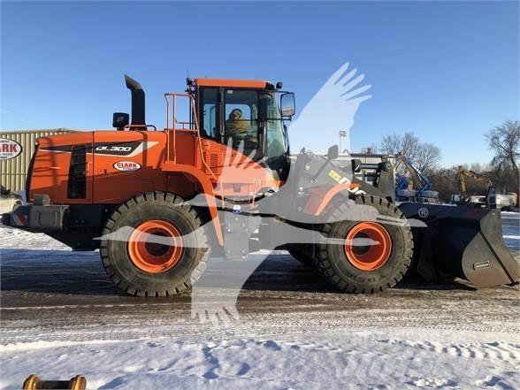 Doosan DL300 Incarcator pe pneuri