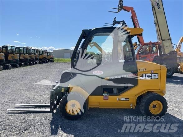 JCB 35 Stivuitoare telescopice