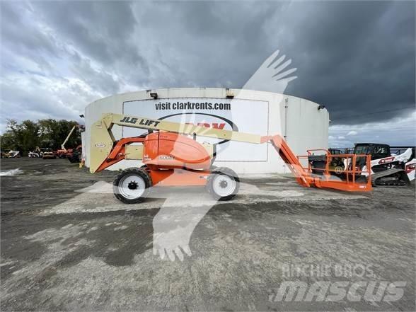 JLG 600AJ Nacele cu brat articulat