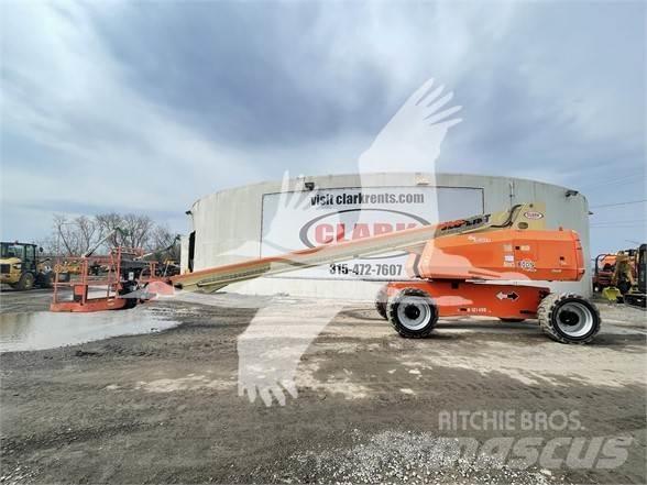 JLG 800S Nacele cu brat telescopic