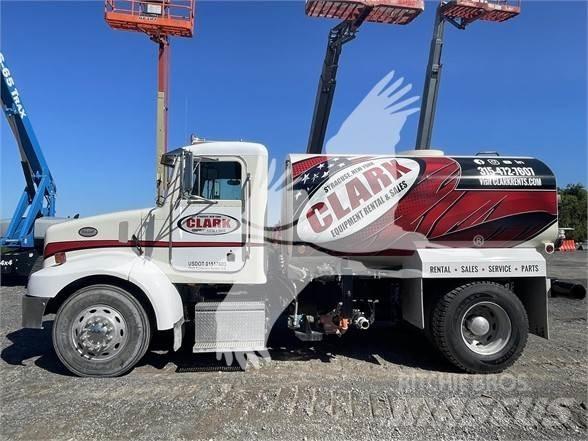 Peterbilt 330 Cisterne
