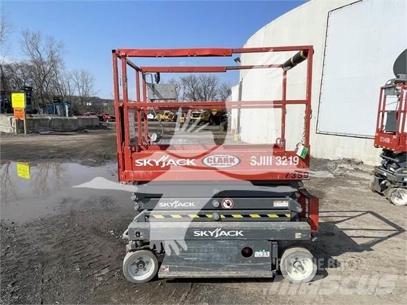 SkyJack SJ3219 Platforme foarfeca
