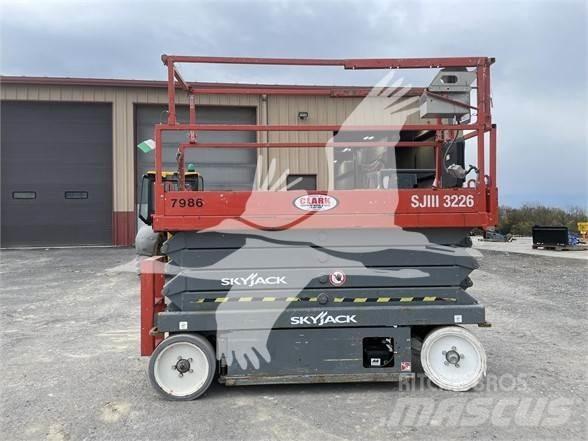 SkyJack SJ3226 Platforme foarfeca
