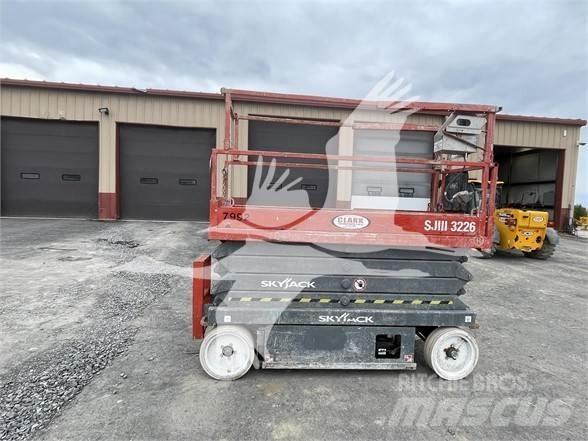 SkyJack SJ3226 Platforme foarfeca