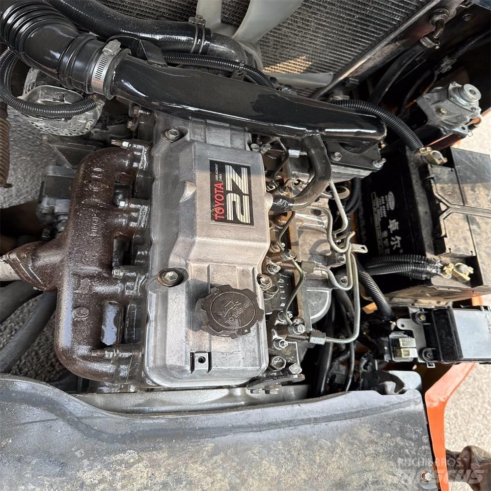 Toyota 02-7 FD F 30 Stivuitor diesel