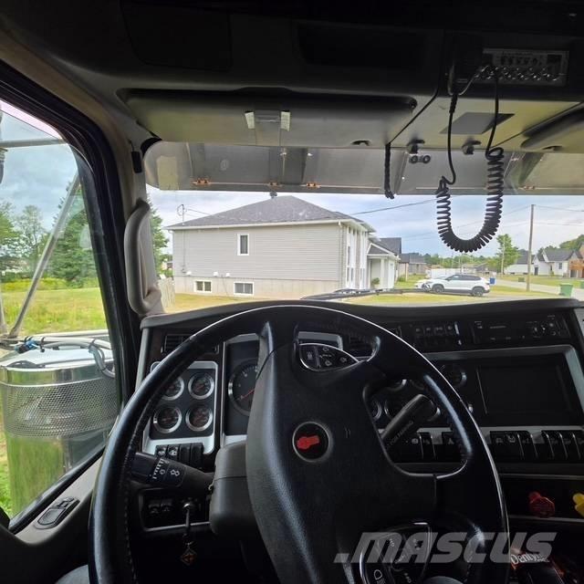 Kenworth W 900 Autobasculanta