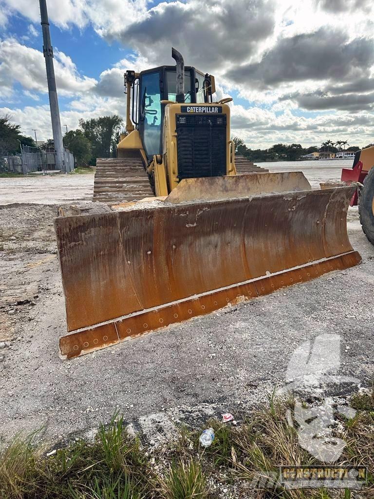 CAT D 6 N Buldozere pe senile