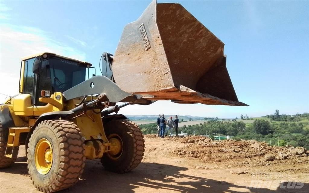 Volvo L 90 F Incarcator pe pneuri