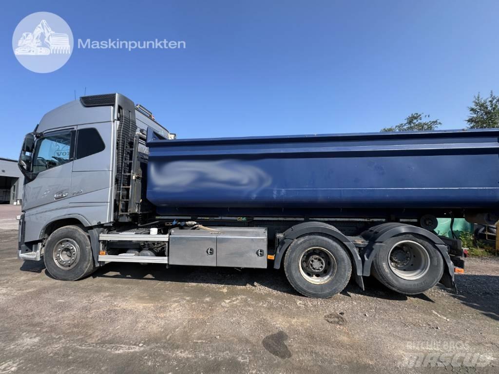 Volvo FH 16 750 Camion cu carlig de ridicare