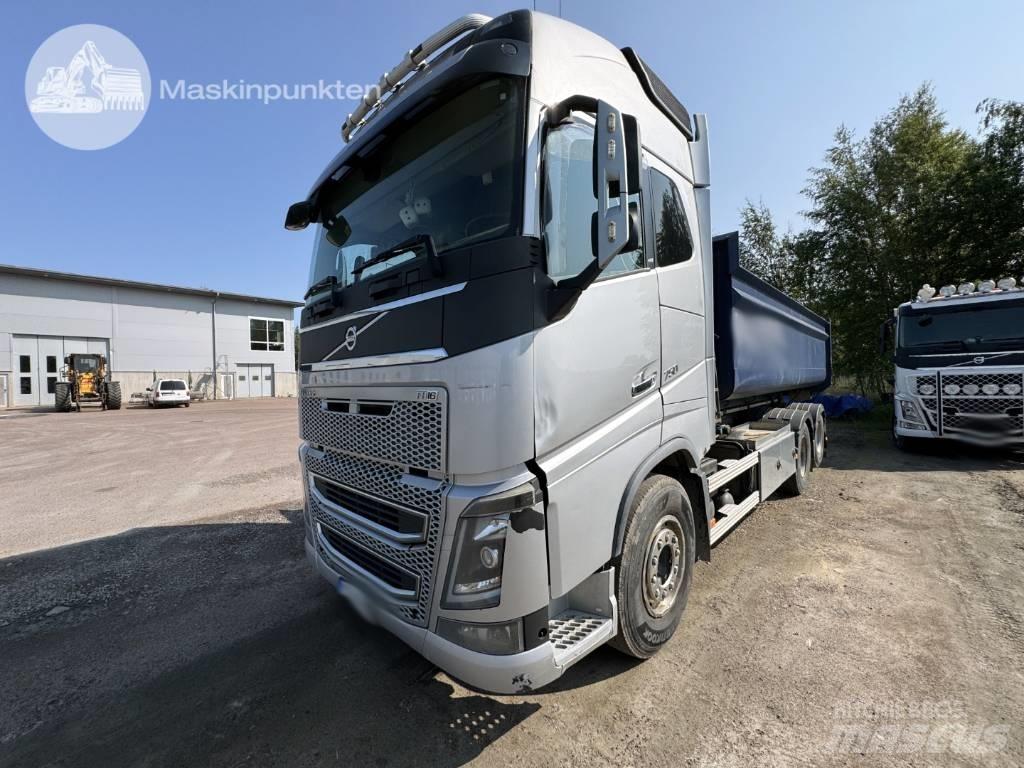 Volvo FH 16 750 Camion cu carlig de ridicare