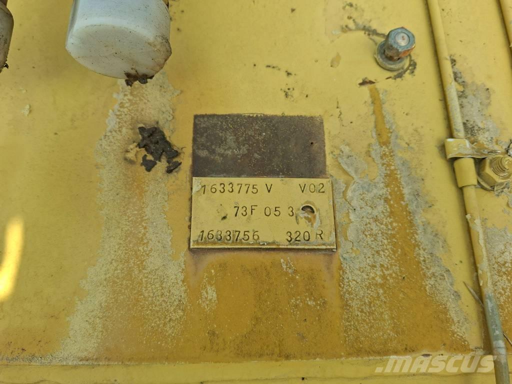 CAT 320 C L Excavatoare pe șenile
