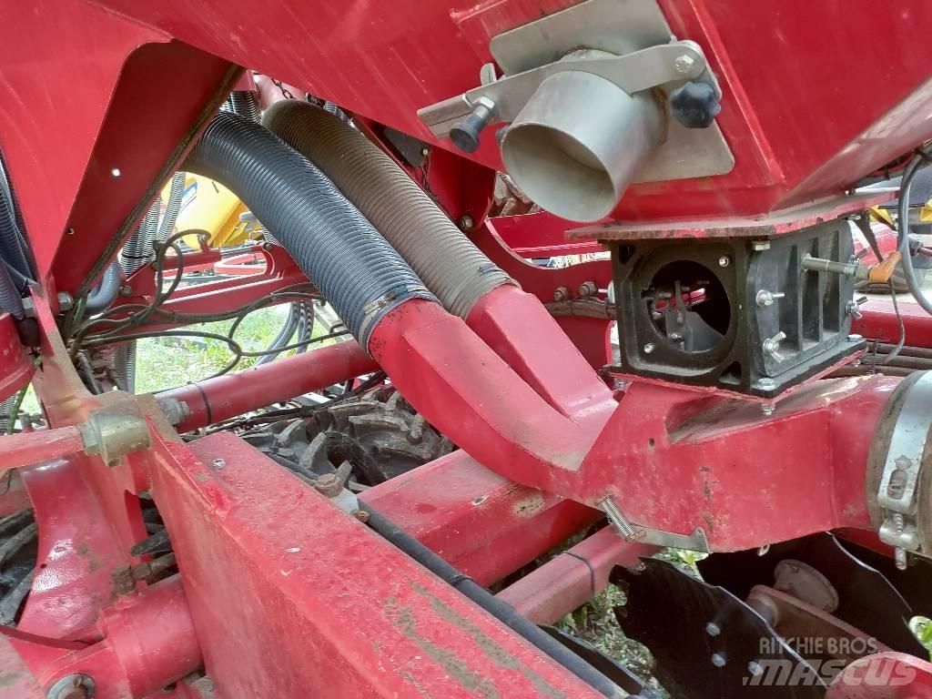 Horsch Pronto 8 DC Perforatoare