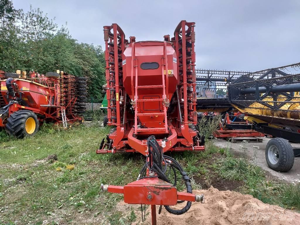 Horsch Pronto 8 DC Perforatoare