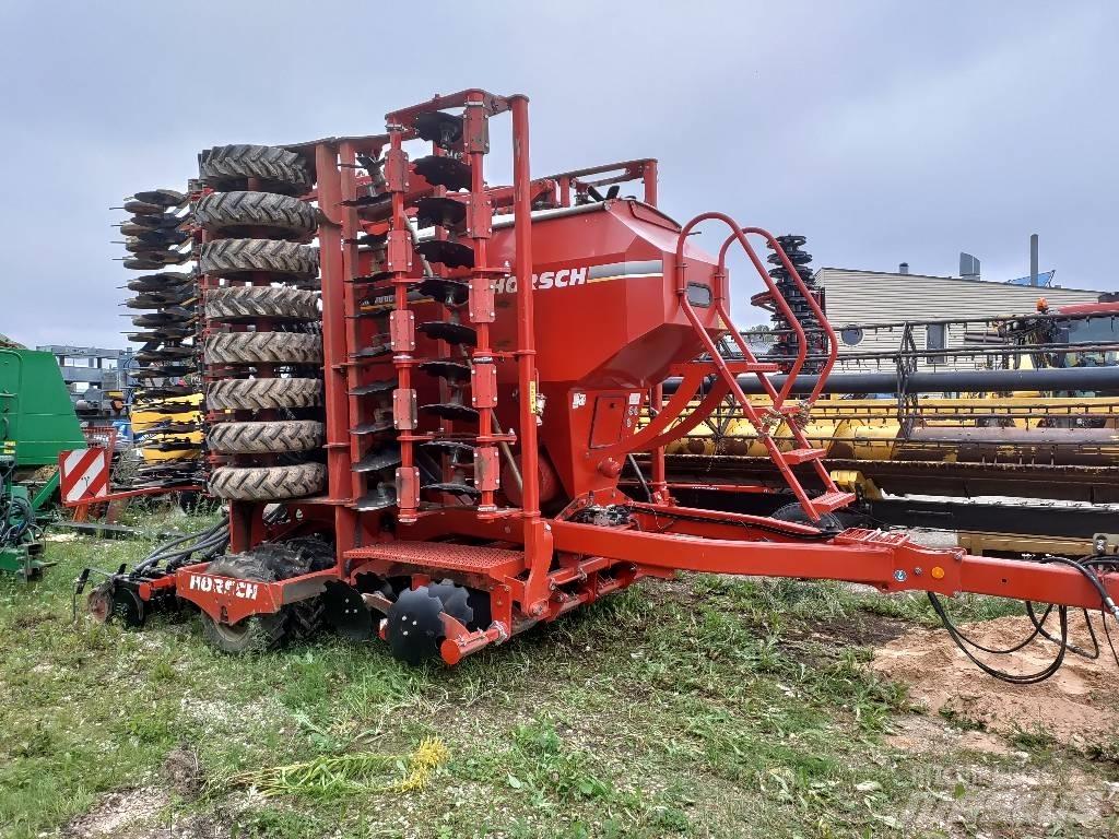 Horsch Pronto 8 DC Perforatoare
