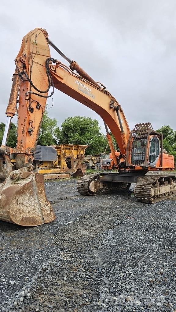 Doosan Dx480 Excavatoare pe șenile
