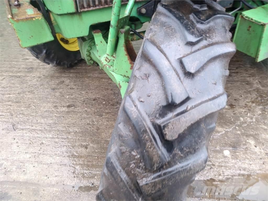John Deere 1850 Tractoare