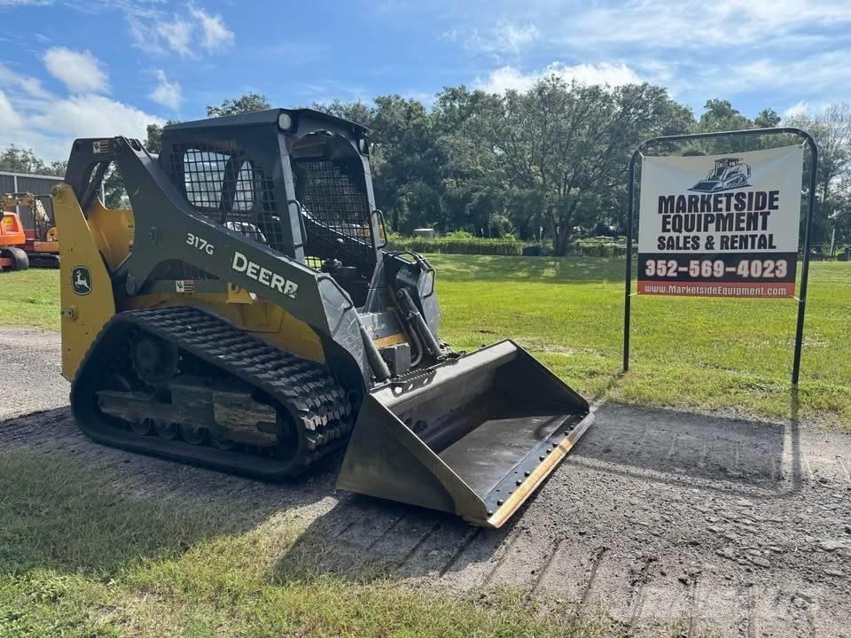 John Deere 317G Mini incarcator