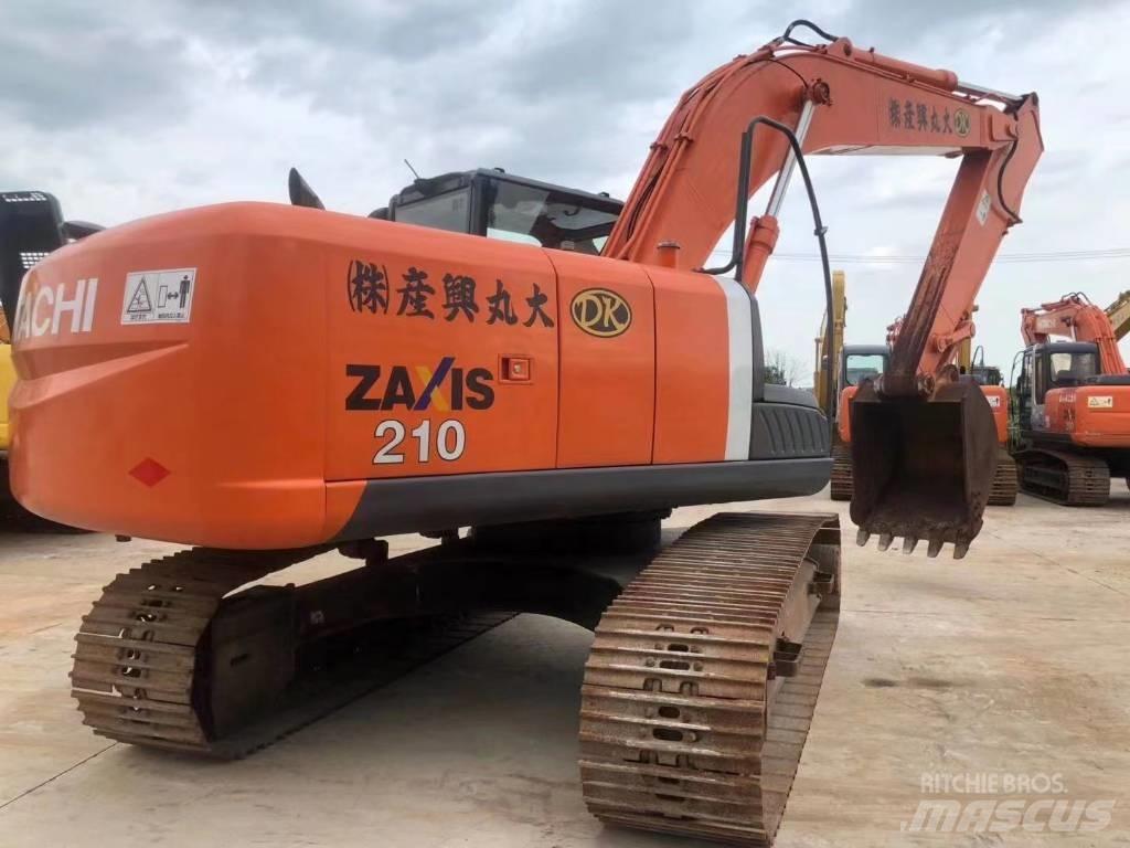 Hitachi ZX 210 Excavatoare pe șenile
