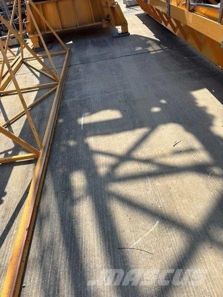 Liebherr 130 EC-B 6 Macarale turn