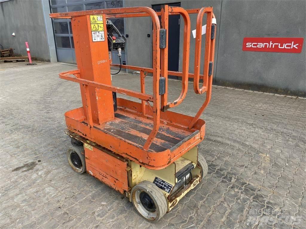 JLG 1230ES Ascensoare verticale catarg