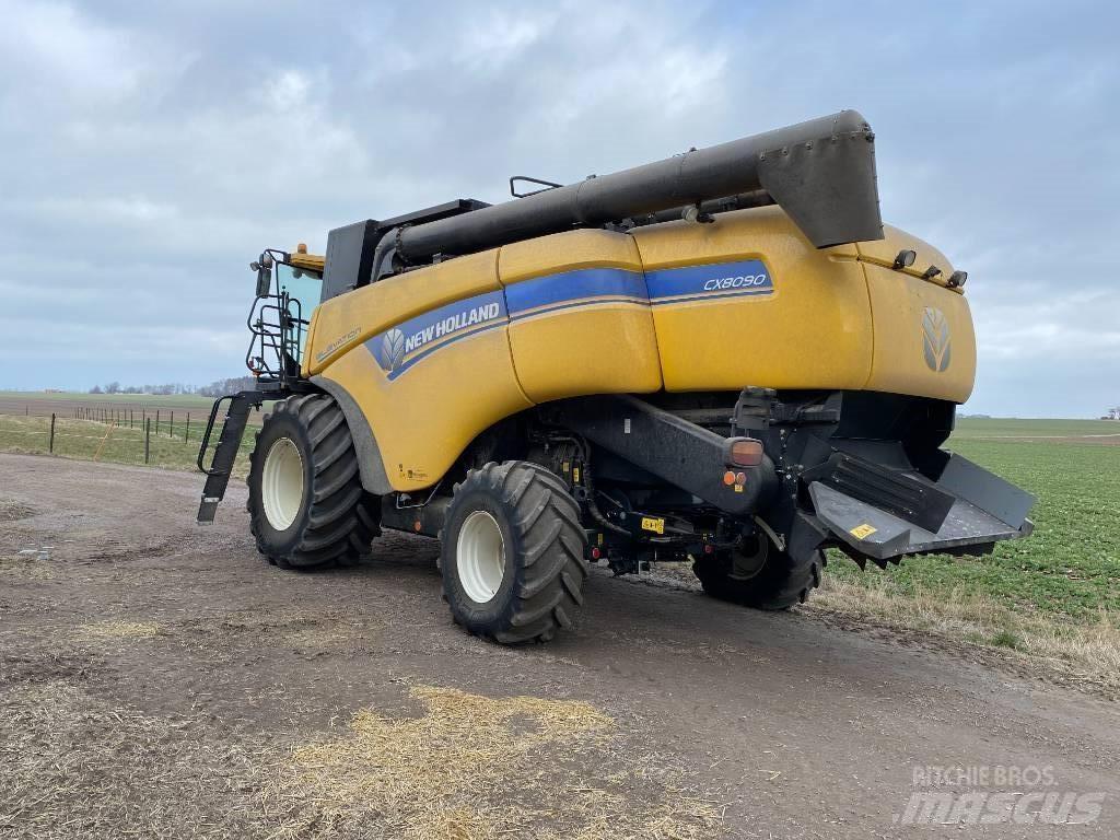New Holland CX 8090 Combine de secerat