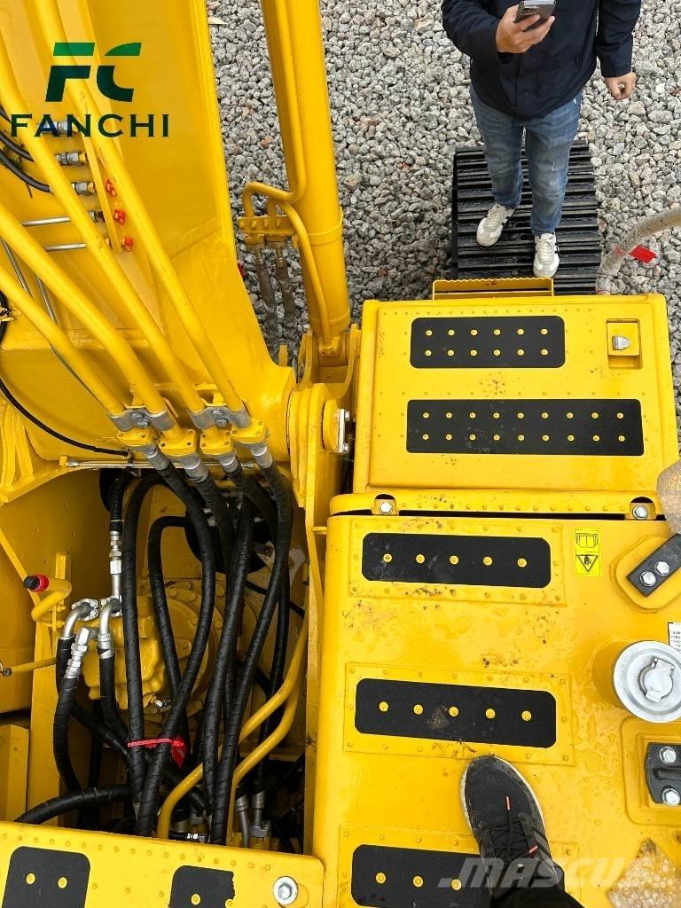 Komatsu 200-8 Excavatoare pe șenile
