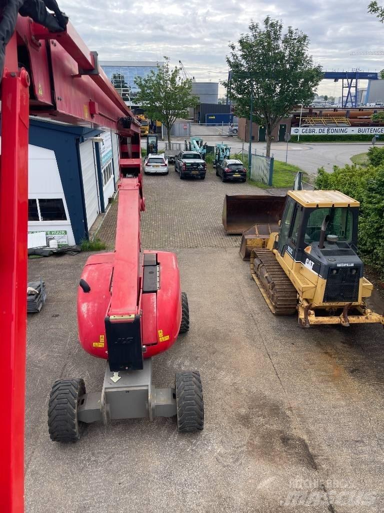 JLG 800 AJ Nacele cu brat articulat