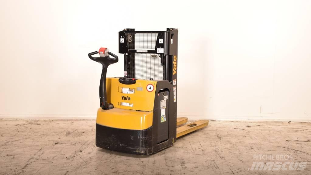 Yale MS 14 AC Transpaleta manuala