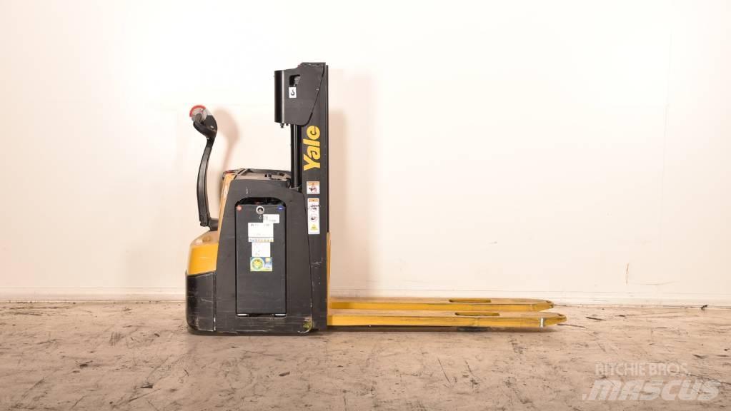 Yale MS 14 AC Transpaleta manuala