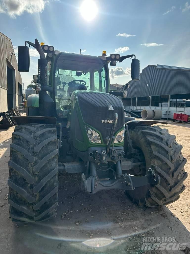 Fendt 724 Profi Plus Tractoare