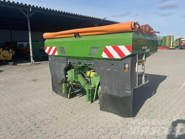 Amazone ZA-TS 3200 Împrastierea mineralelor