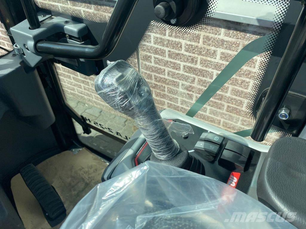 Manitou MLA2-25 Incarcator pe pneuri